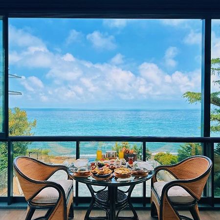Biliris Hotel ทรับซอน ภายนอก รูปภาพ