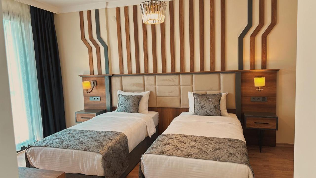 Biliris Hotel ทรับซอน ภายนอก รูปภาพ