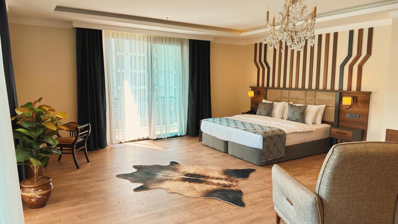 Biliris Hotel ทรับซอน ภายนอก รูปภาพ