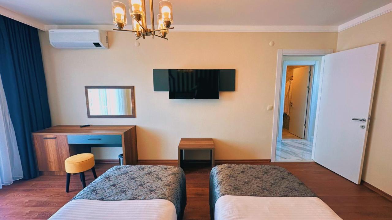Biliris Hotel ทรับซอน ภายนอก รูปภาพ