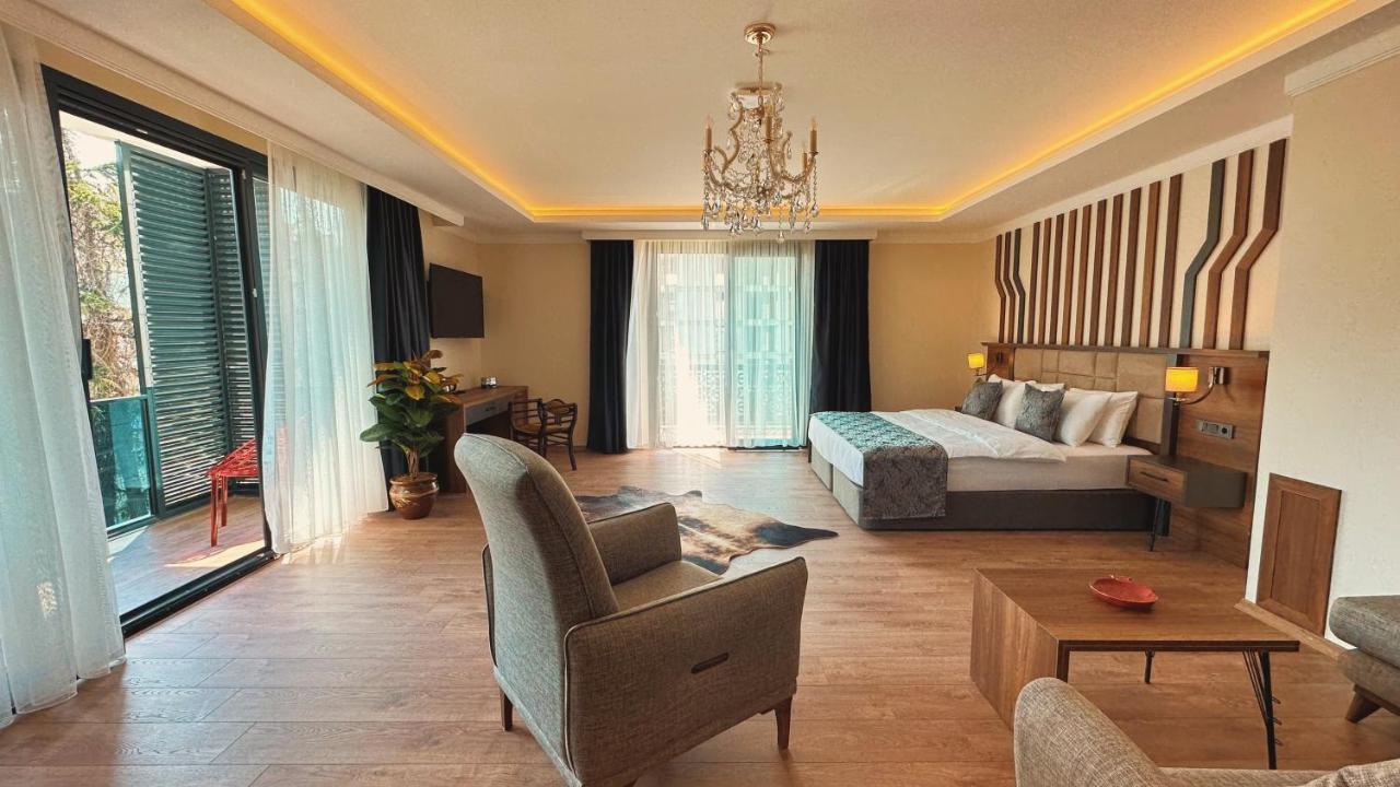 Biliris Hotel ทรับซอน ภายนอก รูปภาพ