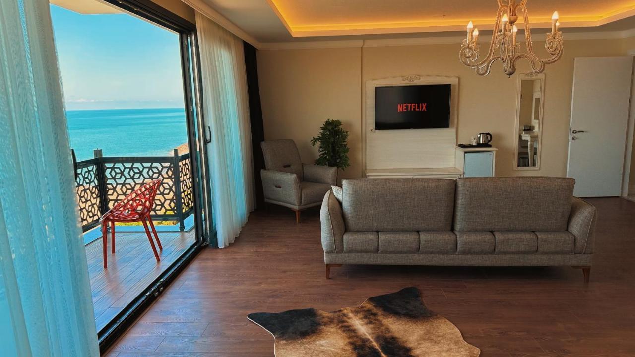 Biliris Hotel ทรับซอน ภายนอก รูปภาพ