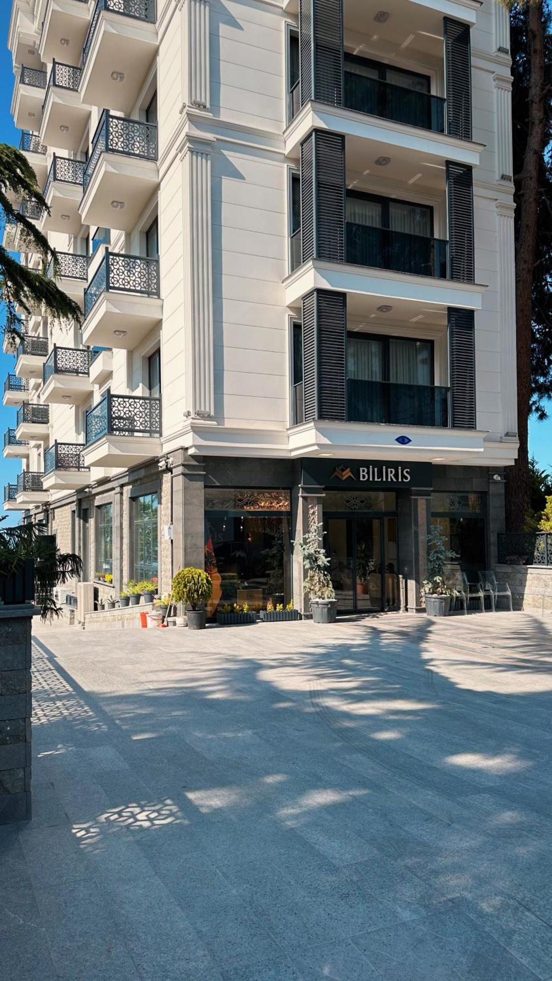 Biliris Hotel ทรับซอน ภายนอก รูปภาพ