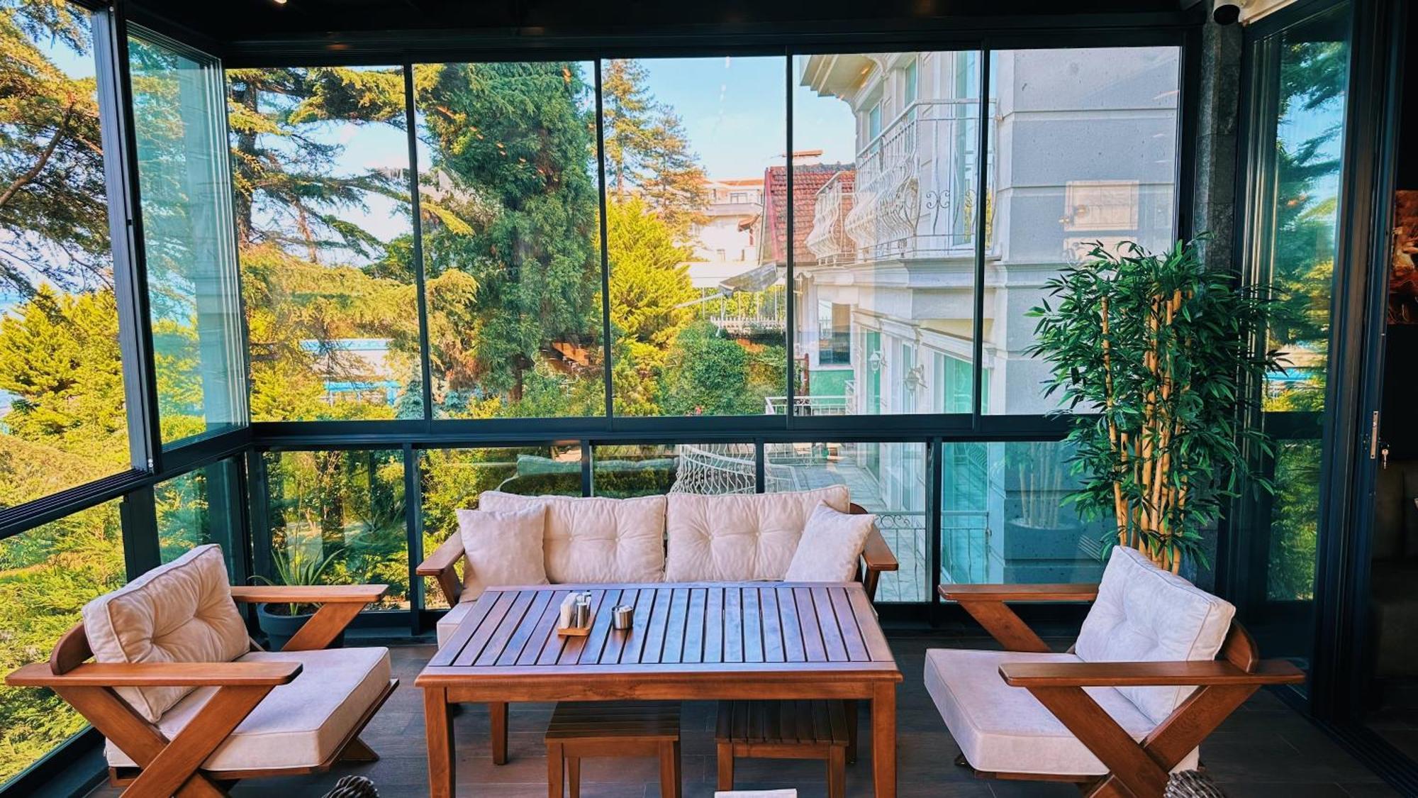 Biliris Hotel ทรับซอน ภายนอก รูปภาพ